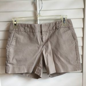 Banana republic khaki shorts 0P